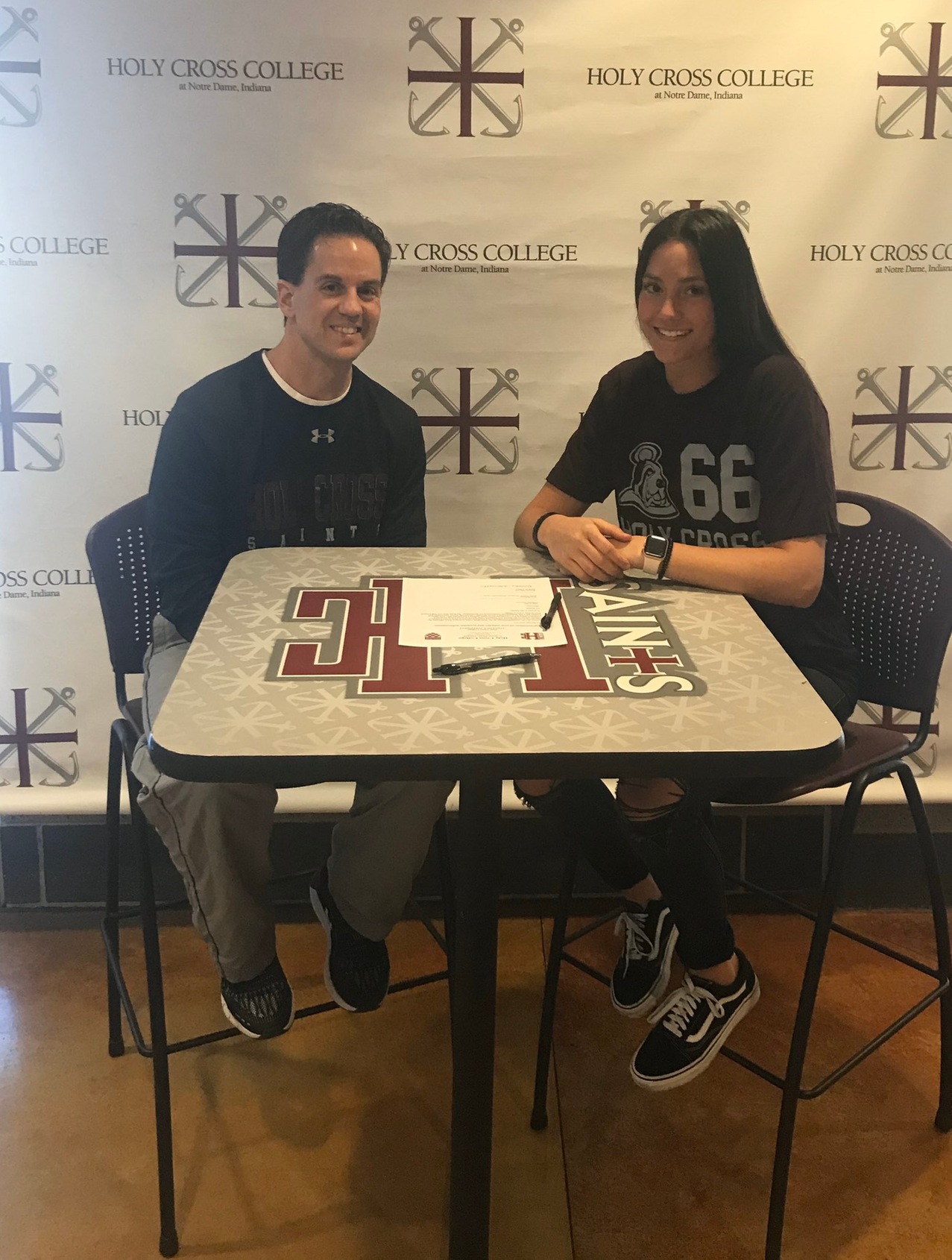 Starrett Signs With Holy Cross (IN)